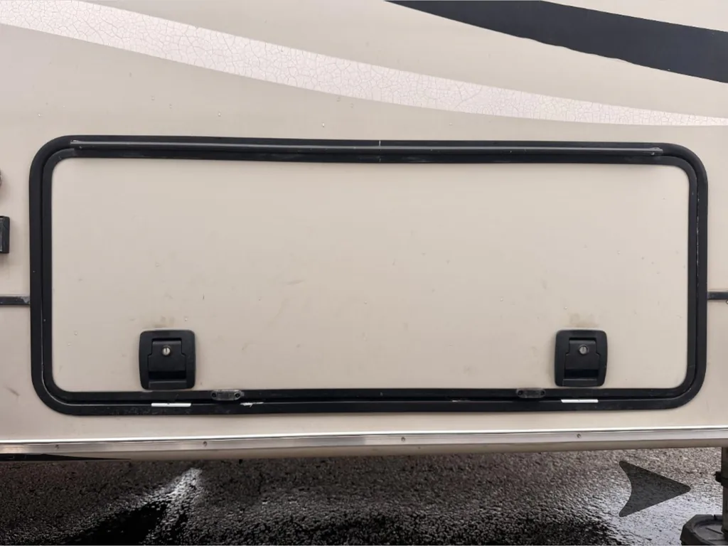 2017 Prime Time Crusader 295RST, Photos photo 55