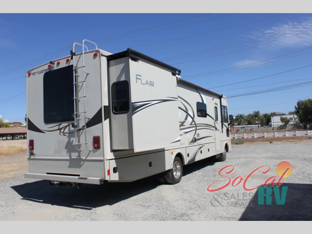 2018 Fleetwood Flair 31A, Photos photo 7