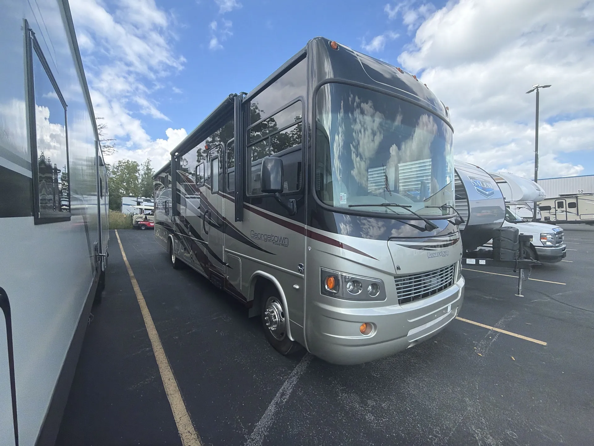 2013 Forest River Georgetown 351DS - Photo 2