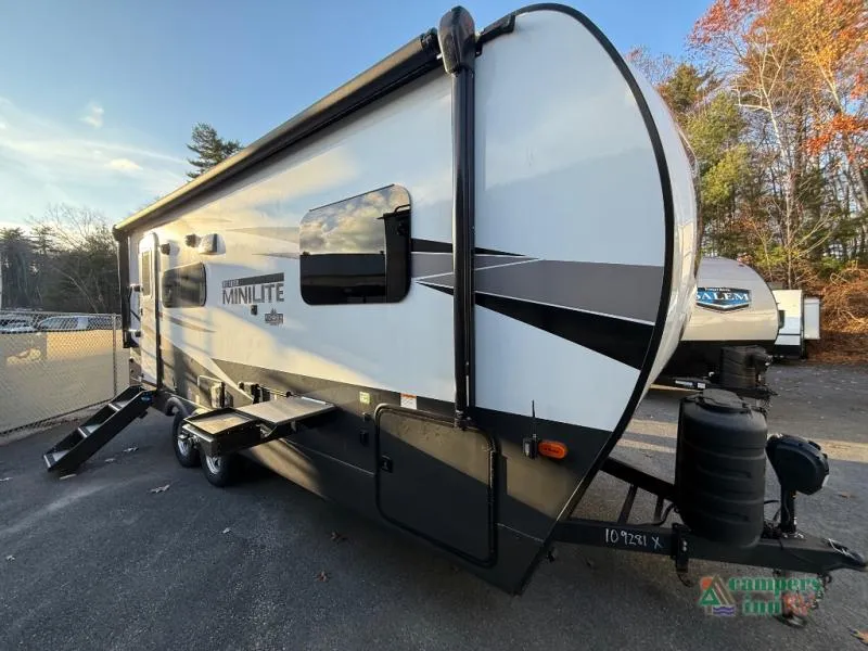 2025 Forest River Rockwood Mini Lite 2205S - Photo 2