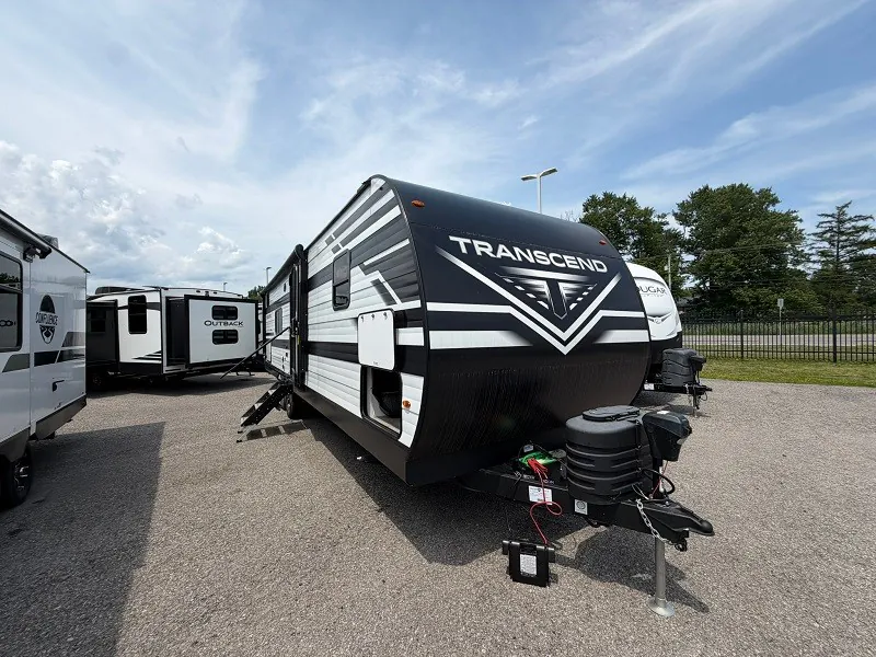 2025 Grand Design Transcend 295QBT - Photo 3