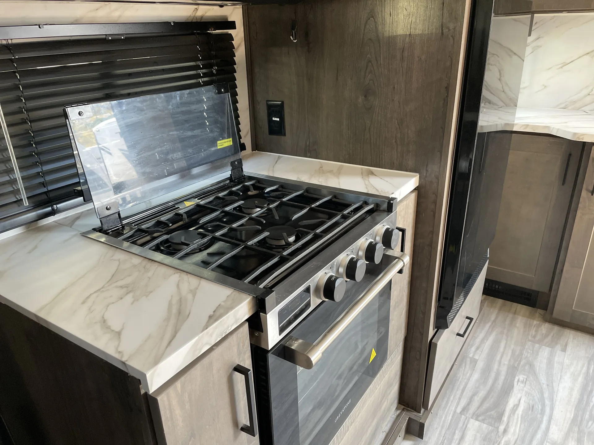 2023 Alliance RV Valor 29T18 — living area main