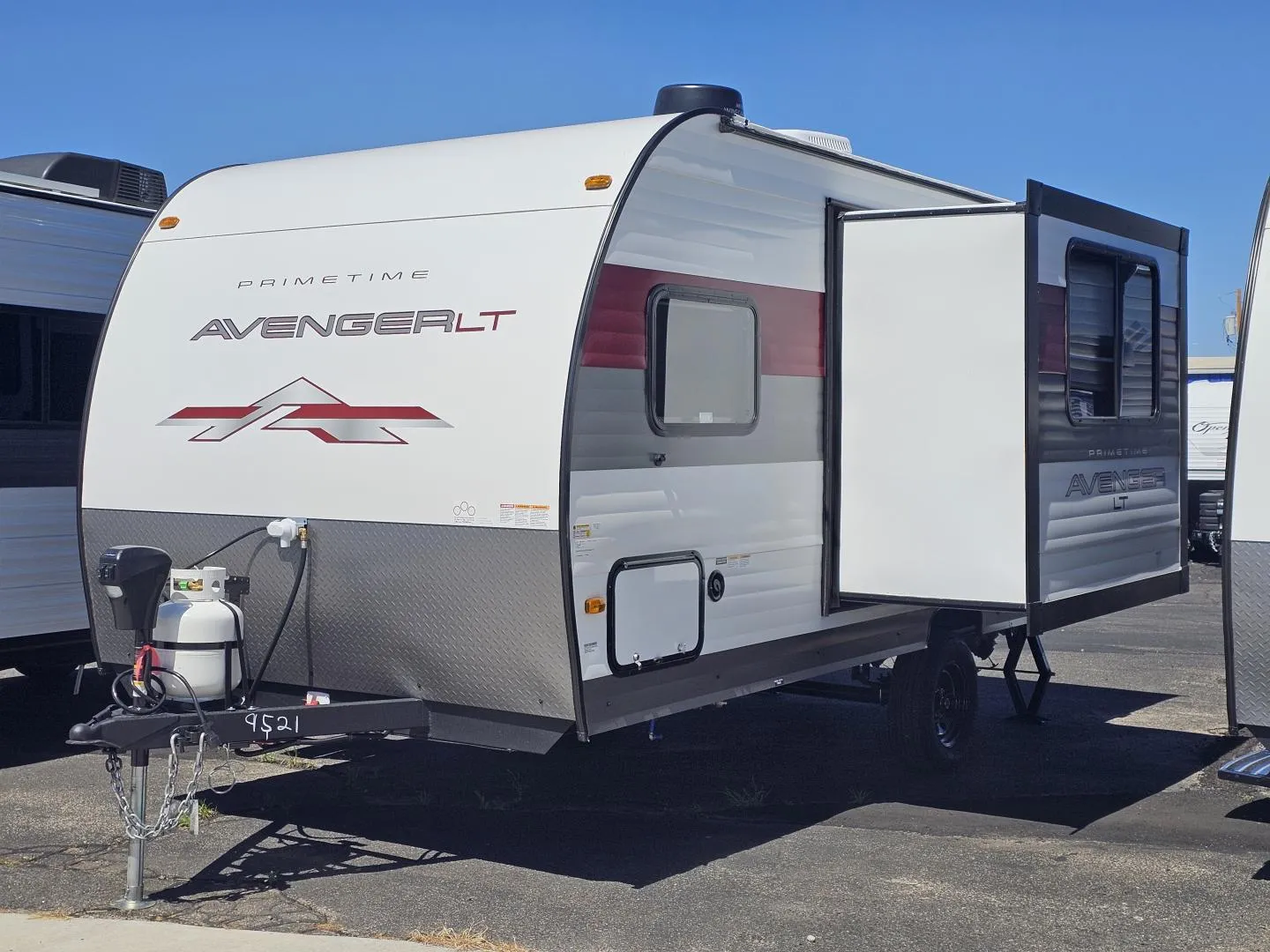 2025 Prime Time Avenger 17FQS - Photo 3