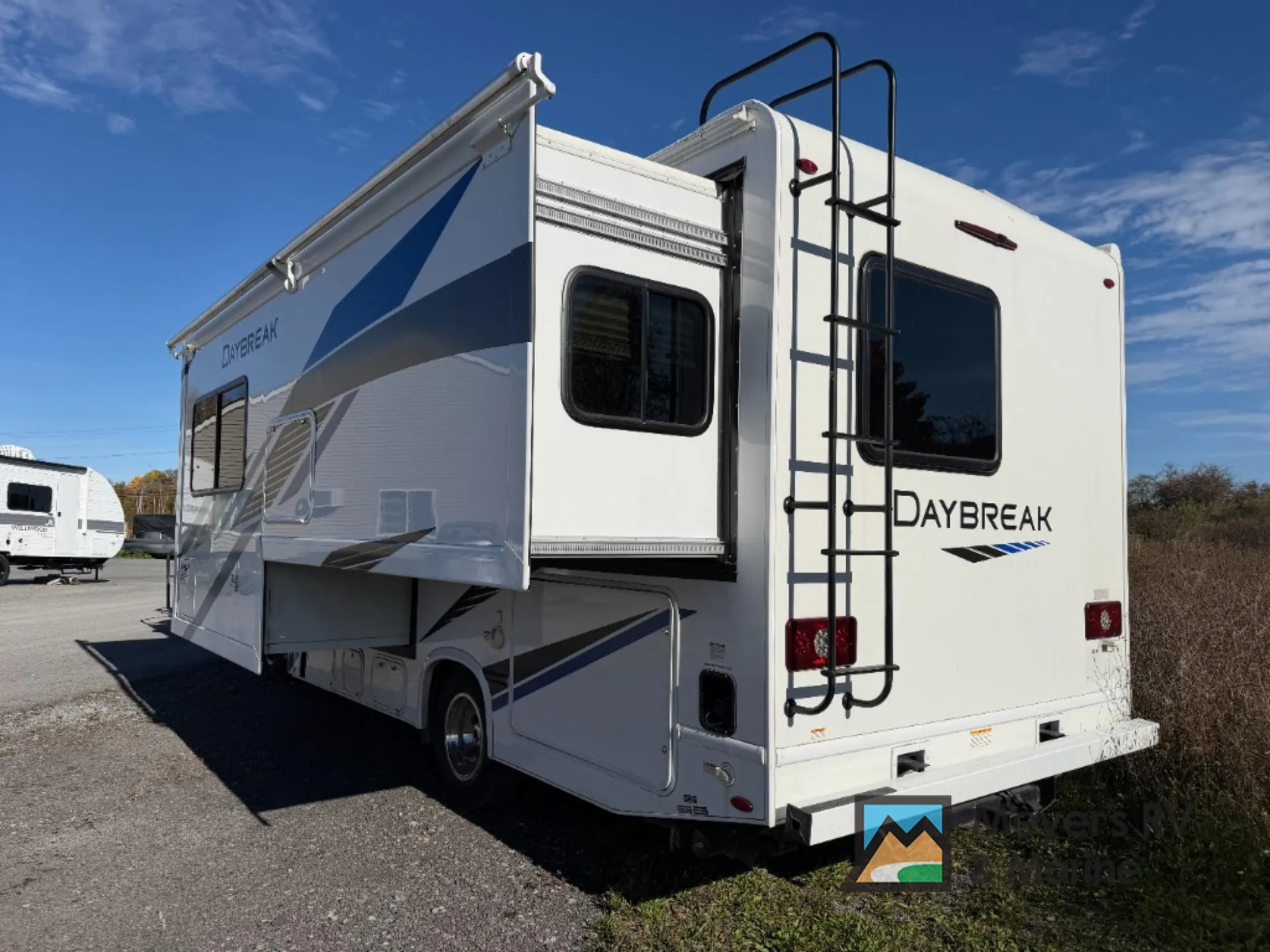 2021 Thor Motor Coach Daybreak 24DB - Photo 4