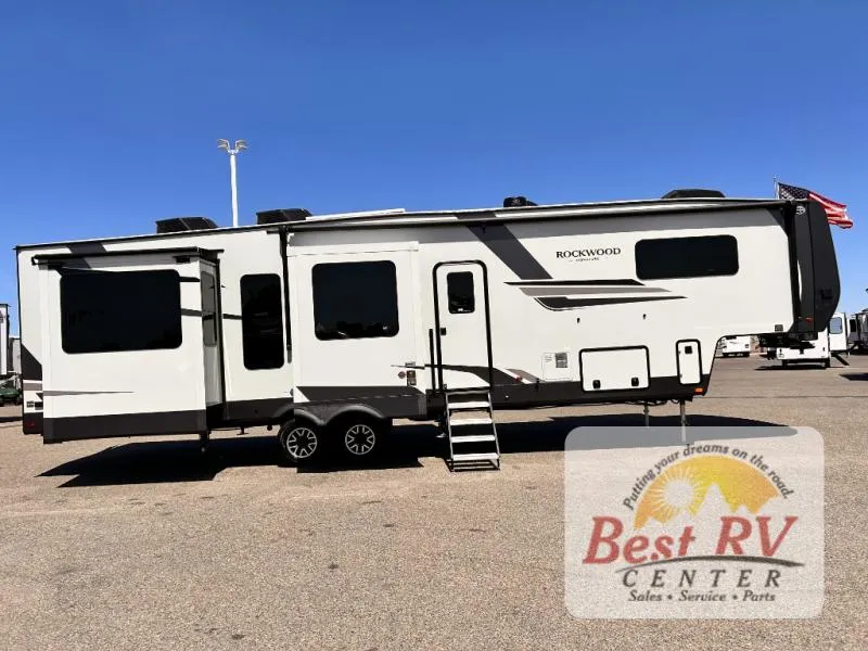 2026 Forest River Rockwood Signature 404SRK - Photo 4