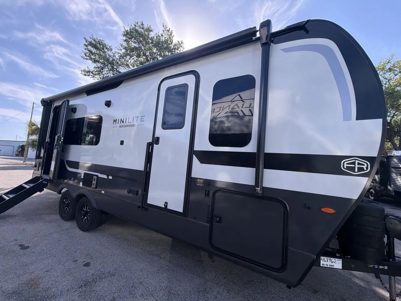 2026 Forest River Rockwood Mini Lite 2515S - Photo 3