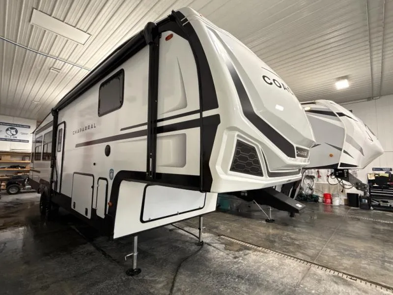 2026 Coachmen Chaparral 336TSIK - Photo 4