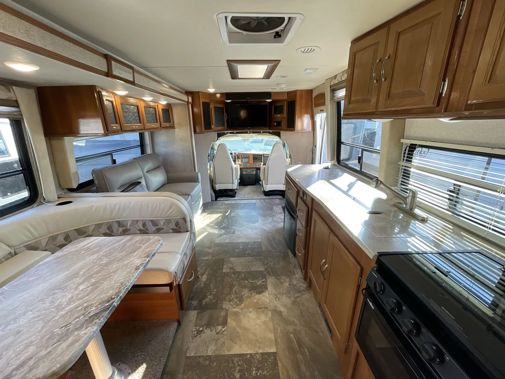 2019 Coachmen Concord 300DS — living area main