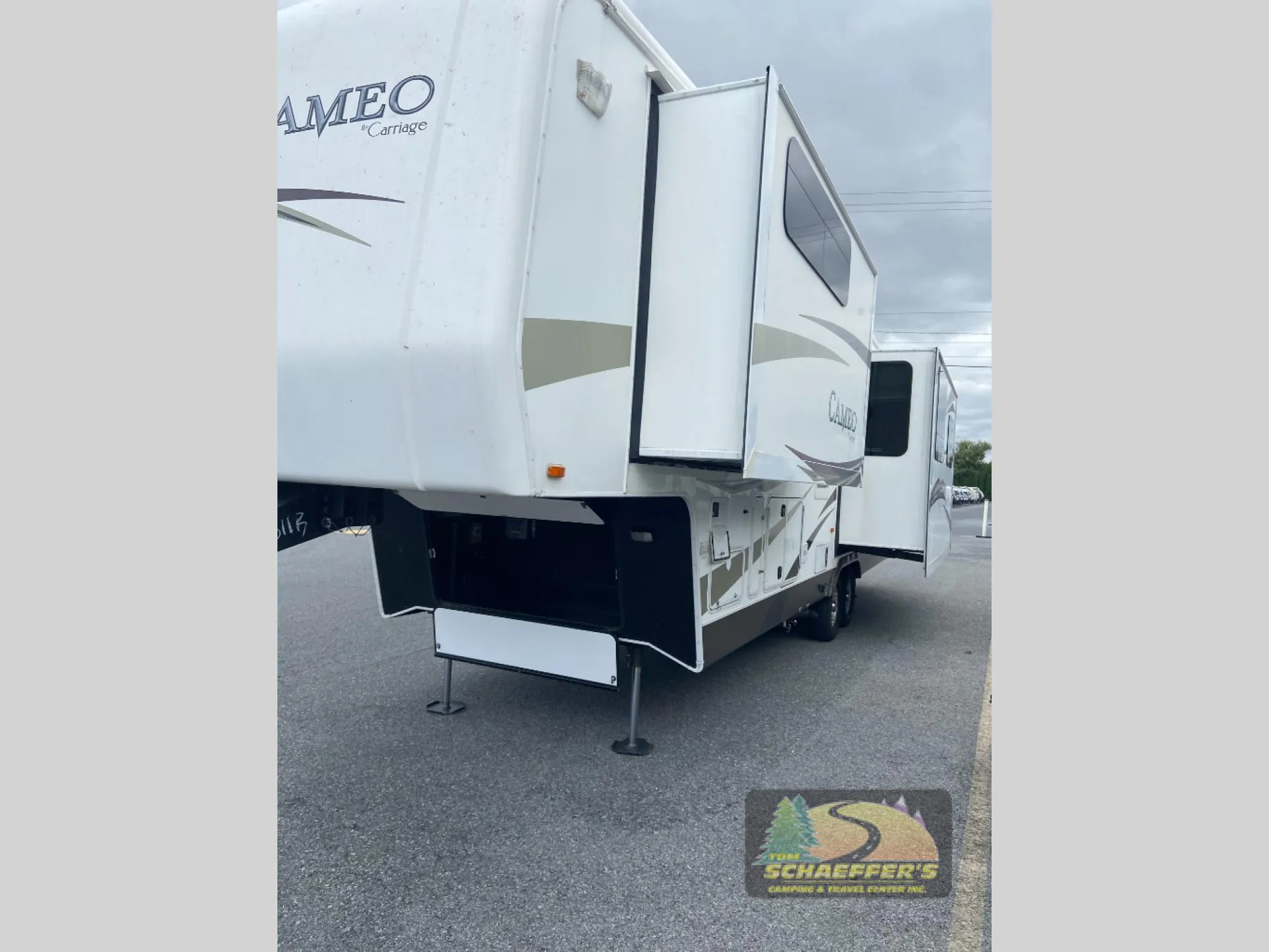 2011 Carriage Cameo 34SB3 - Photo 3