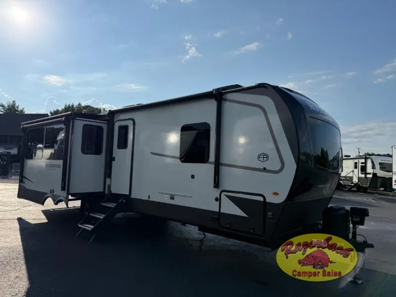 2027 Forest River RV Rockwood Ultra Lite 2916RL - Photo 2