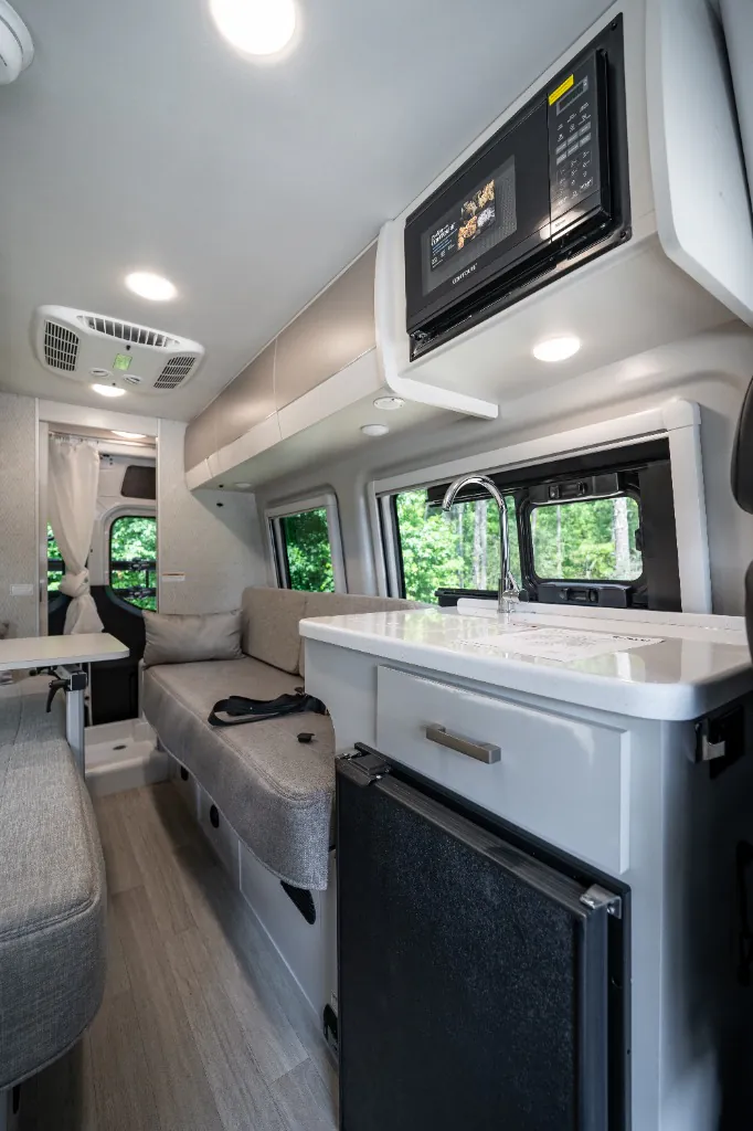 2026 Thor Motor Coach Sanctuary 19A - Photo 4