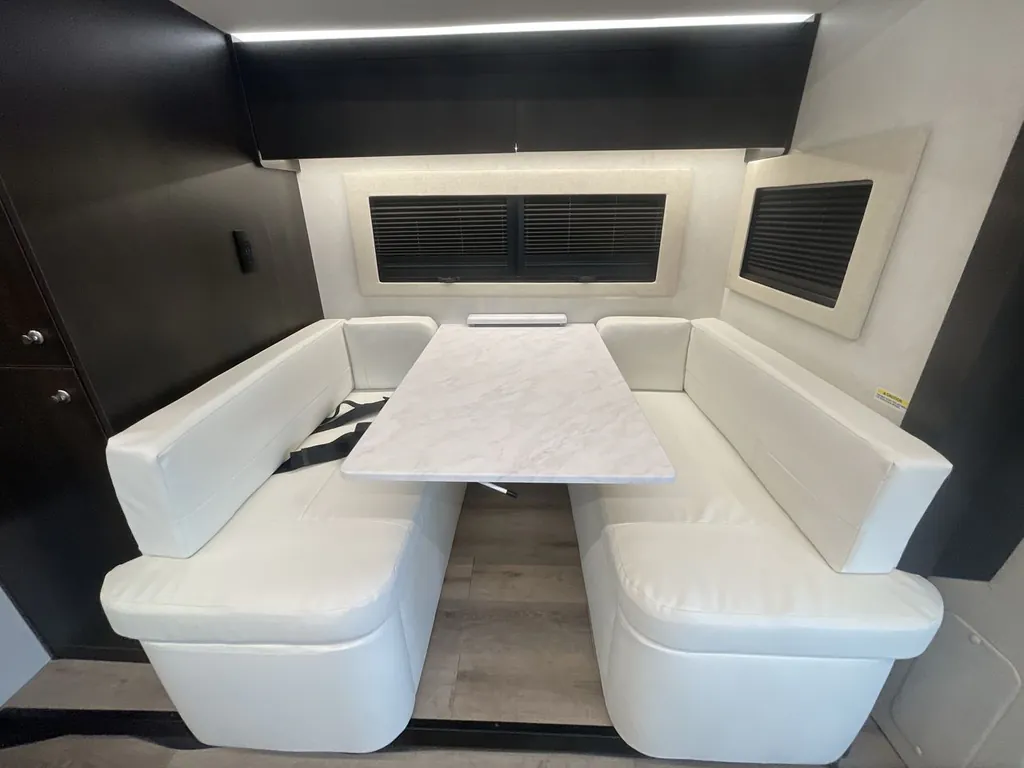 2027 Tiffin Wayfarer 25 PW, Photos photo 8