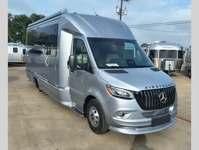 2026 Airstream Atlas TOMMY BAHAMA - Photo 3