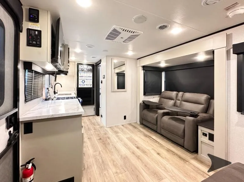 2026 Jayco Jay Feather 19MRK - Photo 3