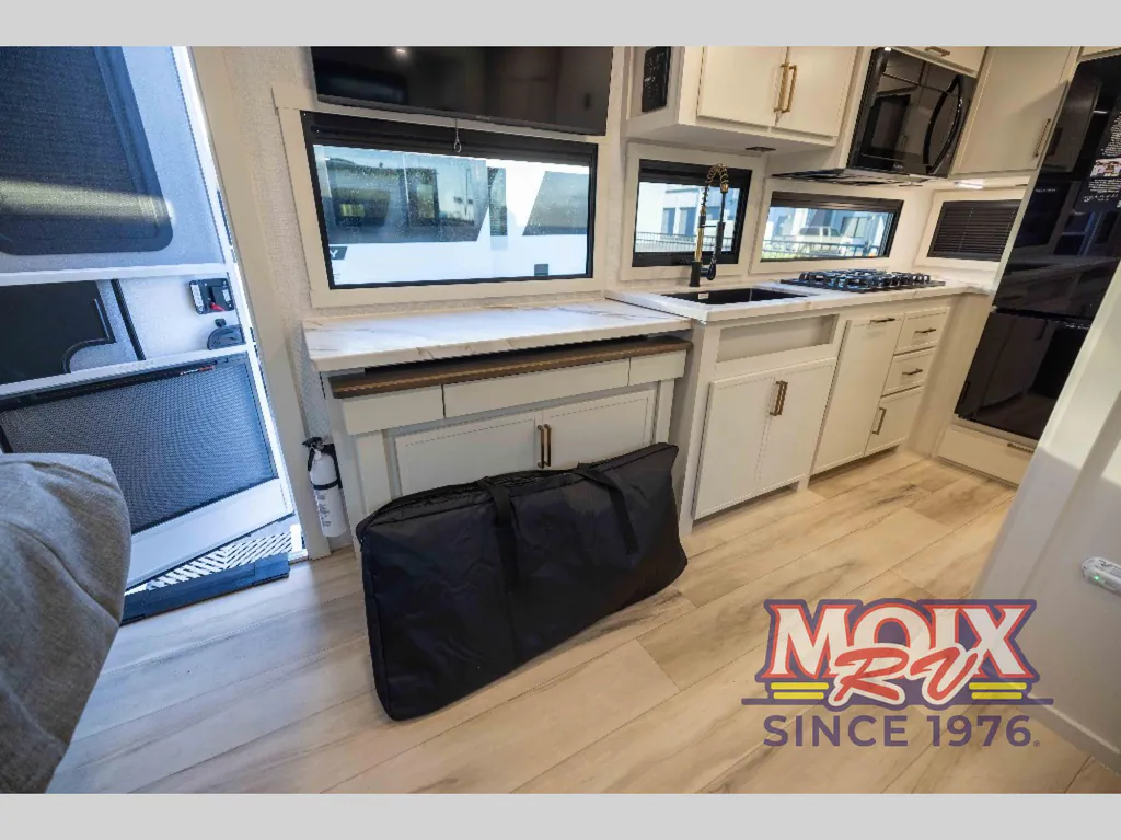 2026 Brinkley Model Ix 20X, Photos photo 18
