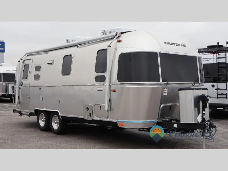 2026 Airstream International 25FB - Photo 2