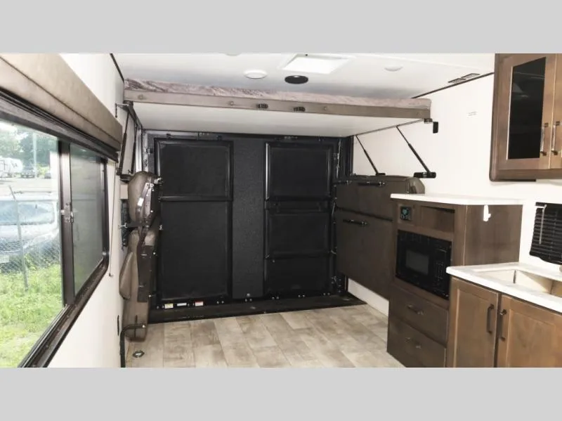 2023 Grand Design Momentum MAV 27MAV - Photo 2