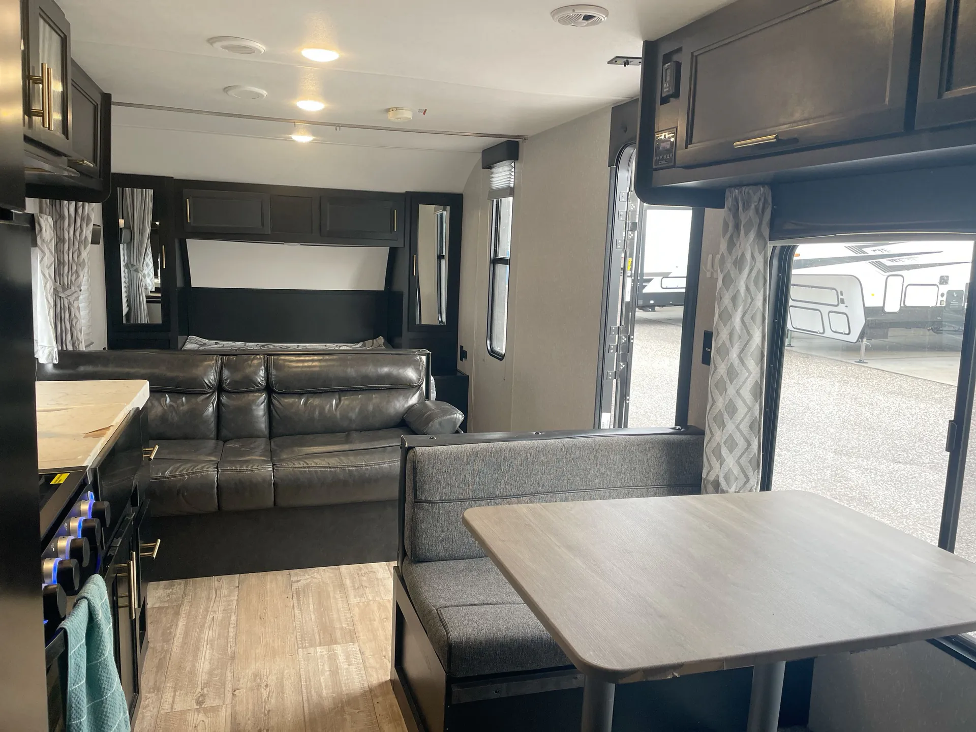 2022 Forest River Cherokee Grey Wolf 26DJSE — living area main