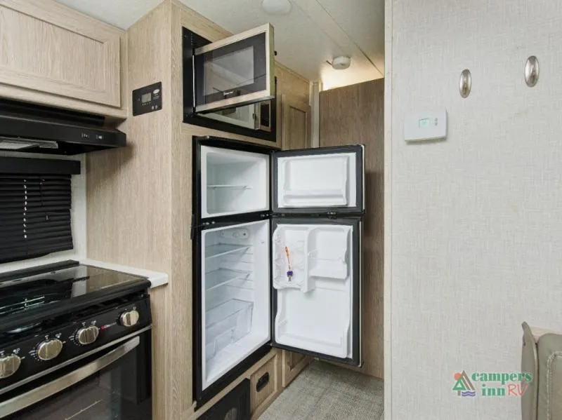 2021 Forest River RV Flagstaff E-Pro 20BHS - Photo 4