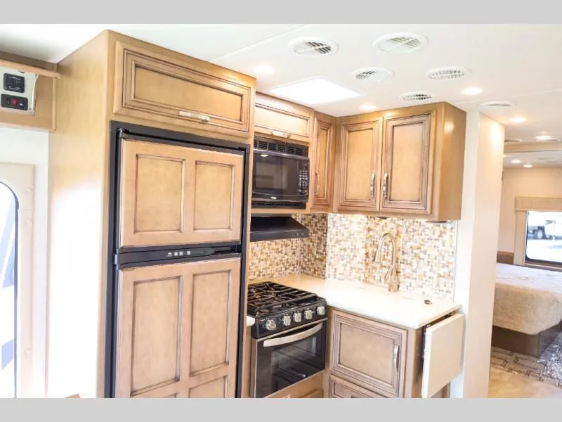 2022 Newmar Bay Star Sport 2702 - Photo 4