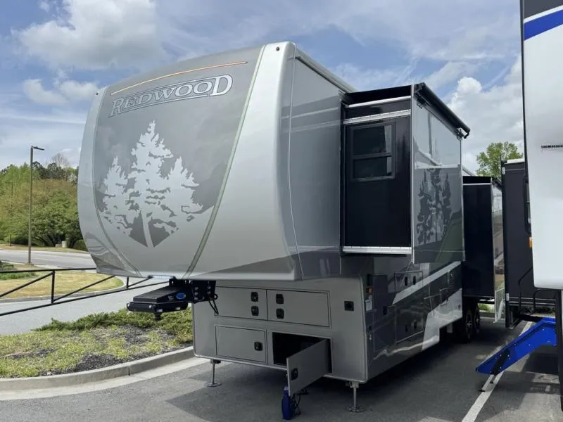 2026 Redwood RV Redwood 371RL - Photo 3