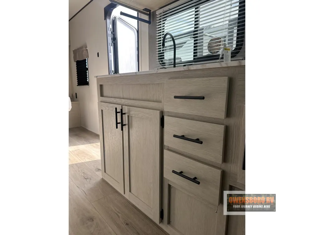 2026 Shasta RVs i-5 Edition 521CK, Photos photo 15