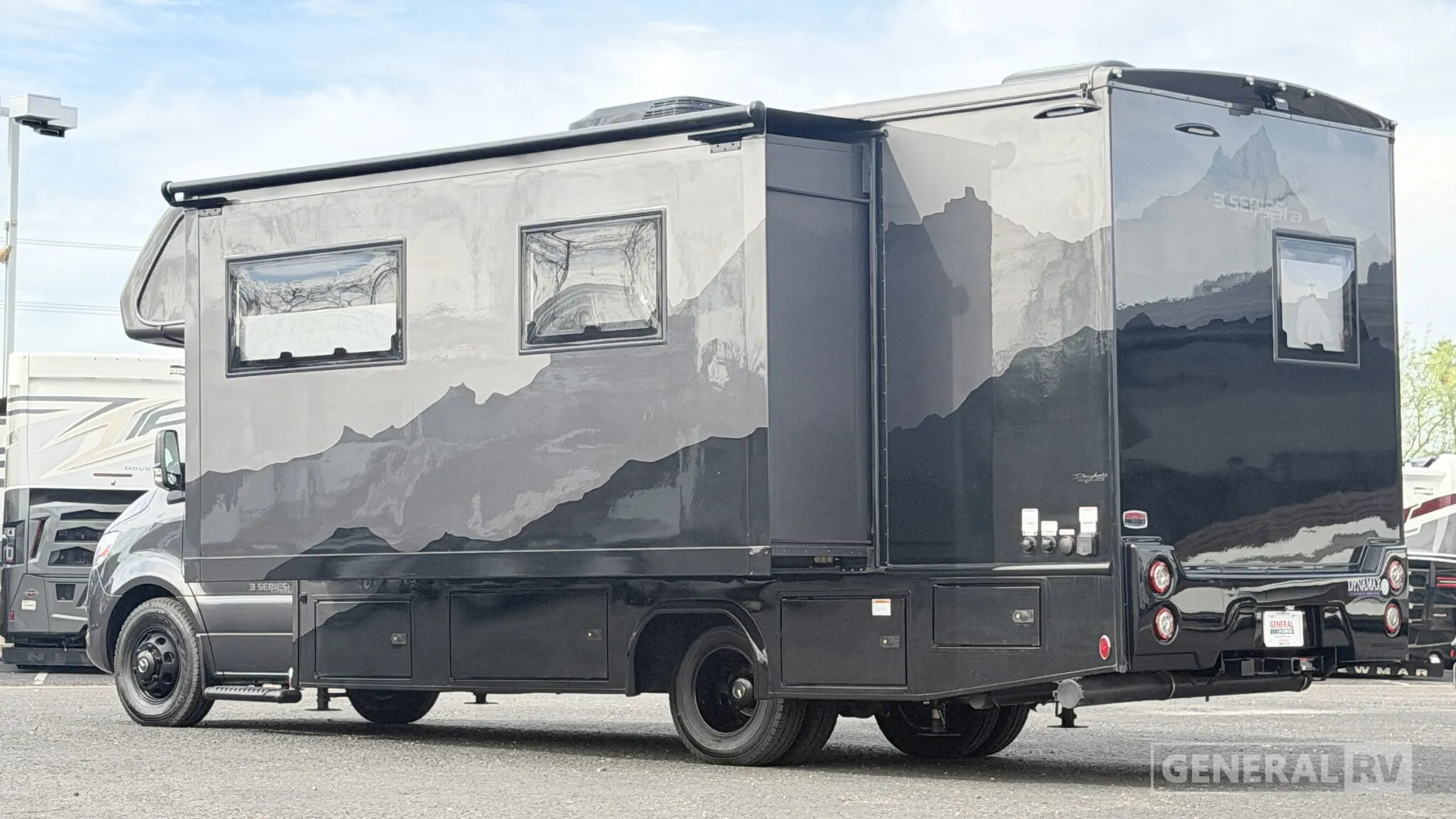 2025 Dynamax Corp Isata 3 Series 24SSSFXM - Photo 4