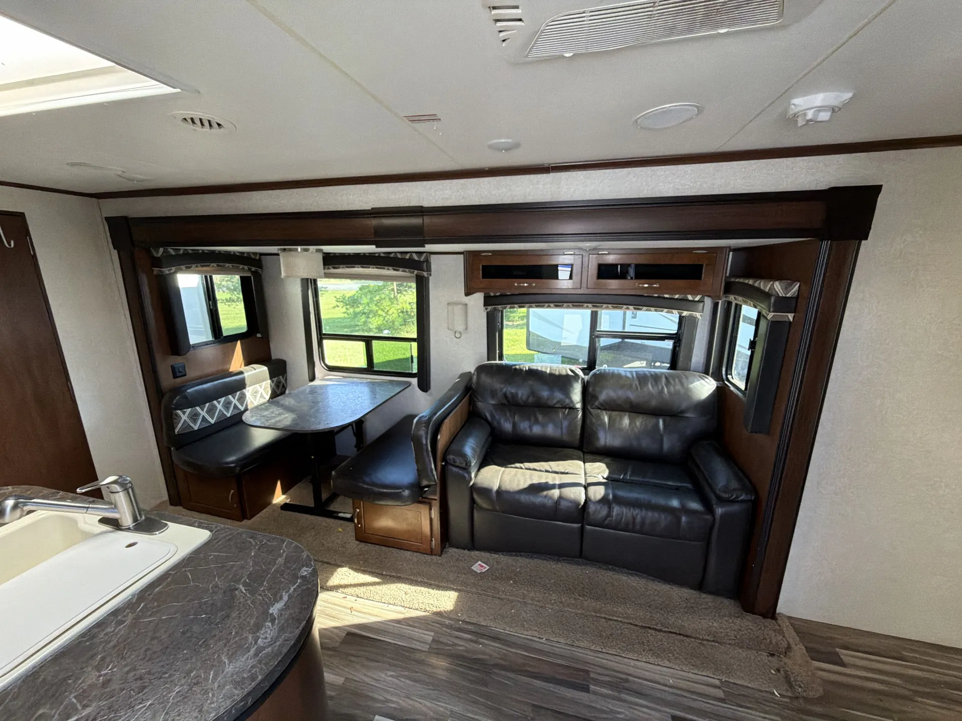 2017 Jayco Jay Flight 33RBTS — living area main