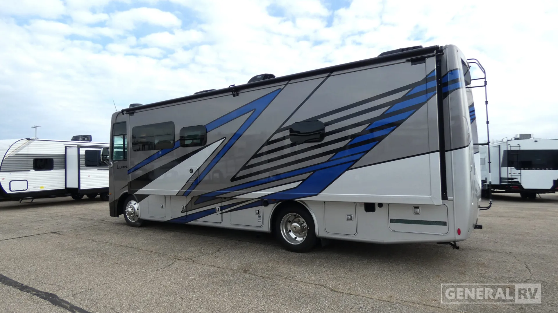 2026 Thor Motor Coach Luminate MM30 - Photo 4