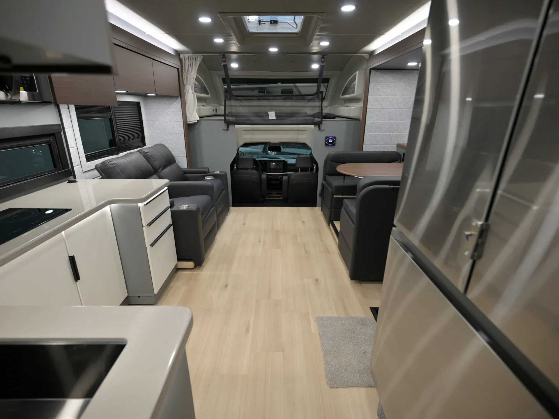2027 Jayco Seneca XT 35L - Photo 4