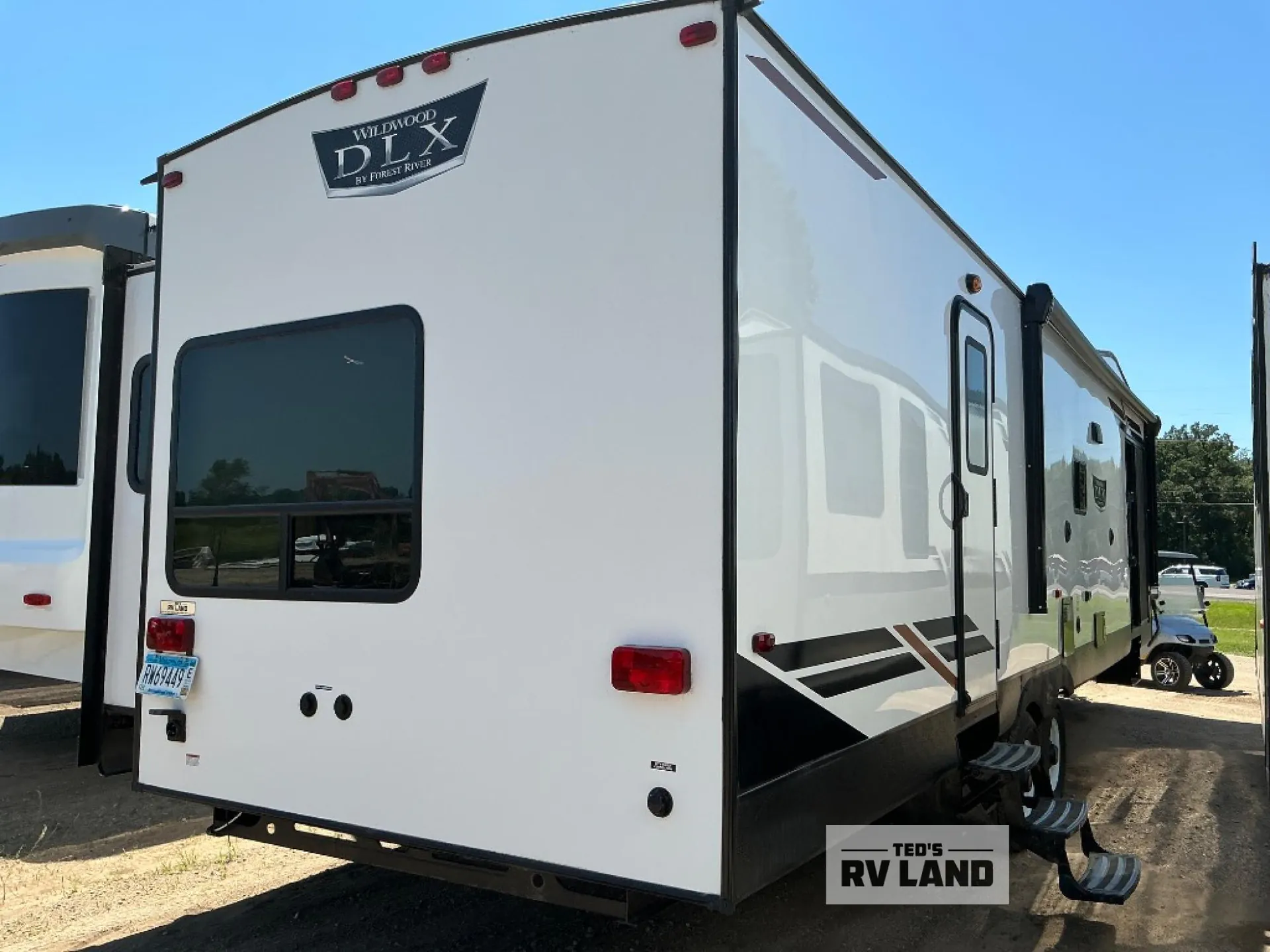 2020 Forest River Wildwood DLX 353FLFB - Photo 4