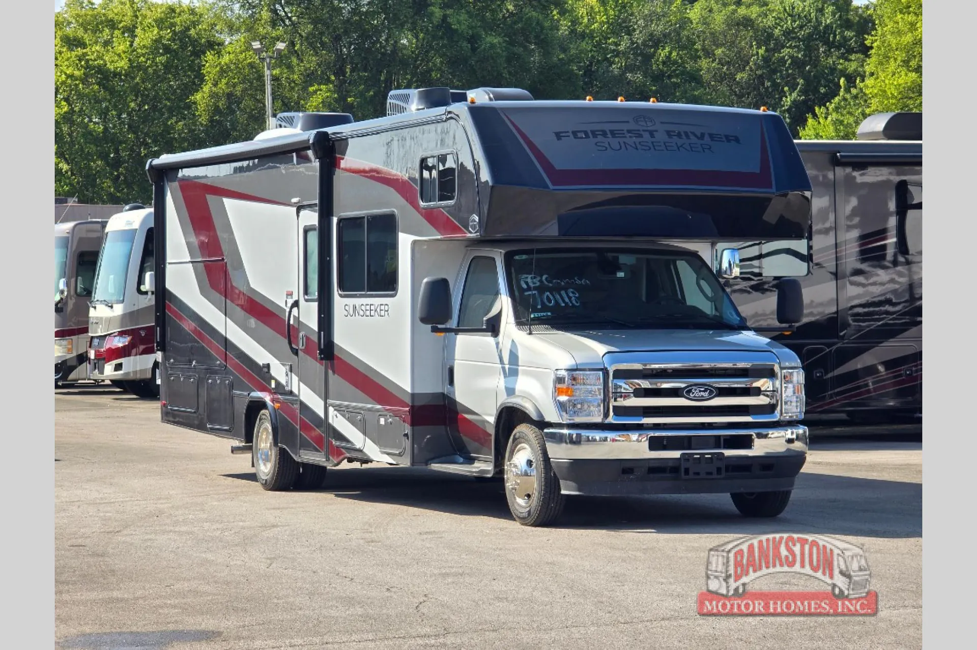 2027 Forest River Sunseeker 2860DS