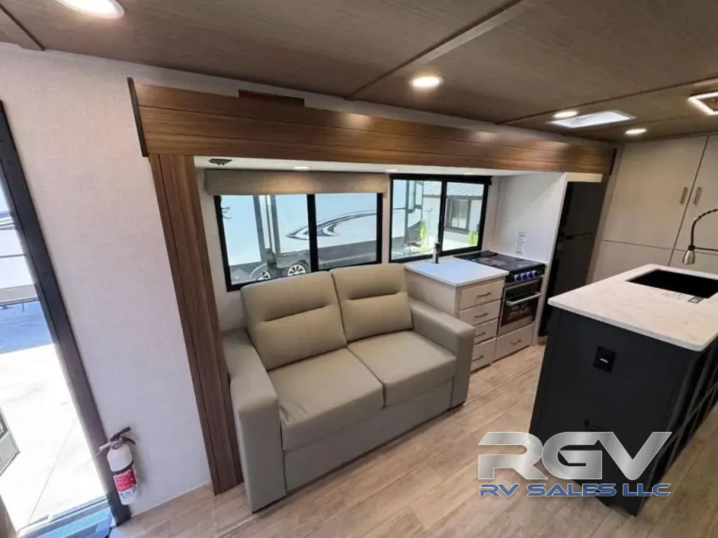 2027 Forest River Vibe 3400BH, Photos photo 11