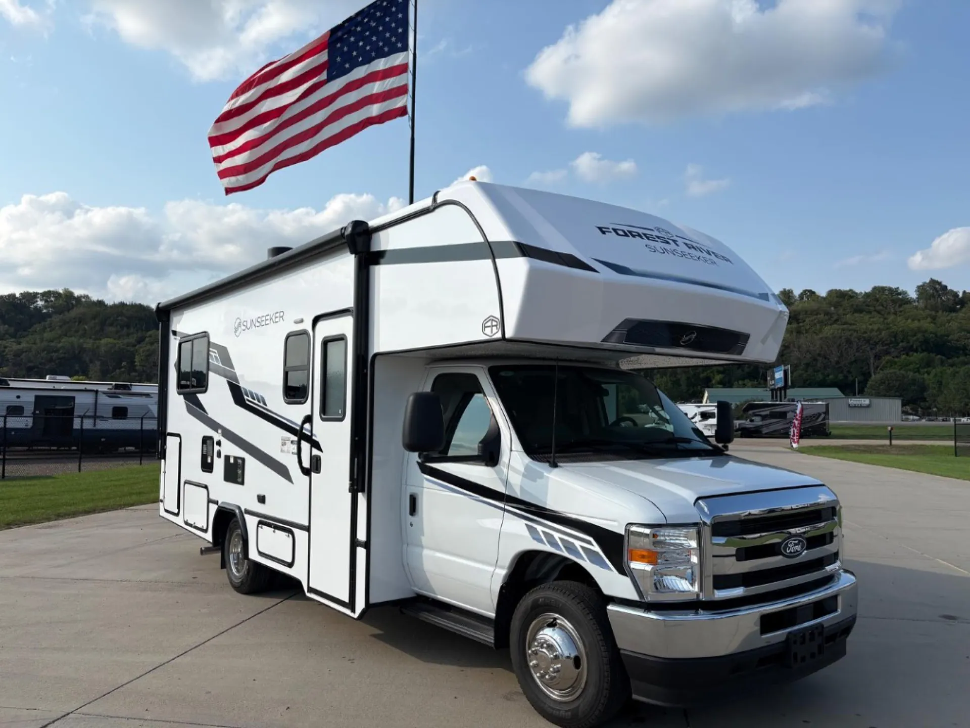 2027 Forest River Sunseeker LE 2350LE