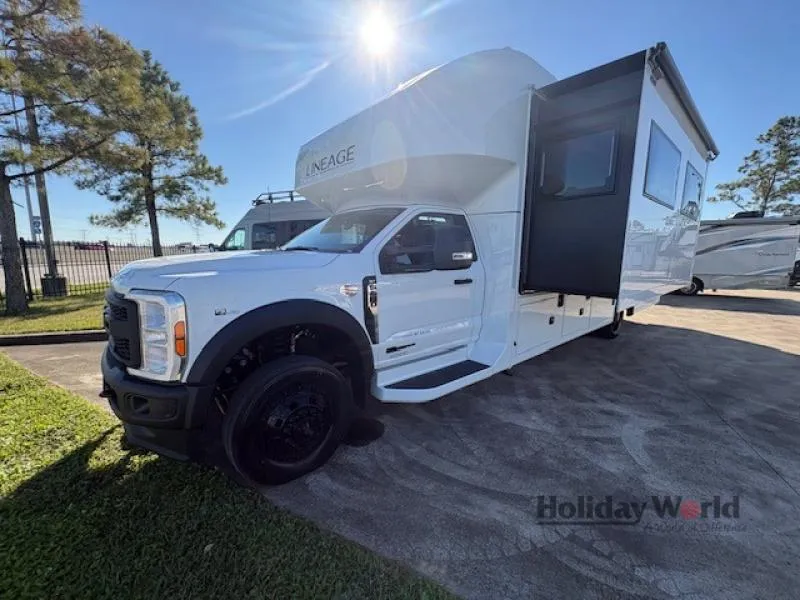 2026 Grand Design Lineage Series F 31ZW - Photo 4