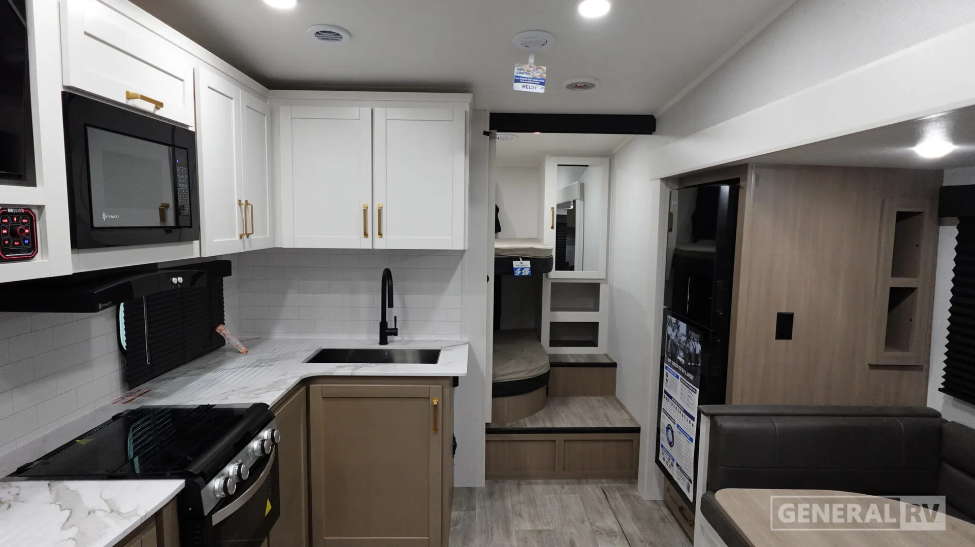 2026 Jayco Eagle SLE 28BHU - Photo 3