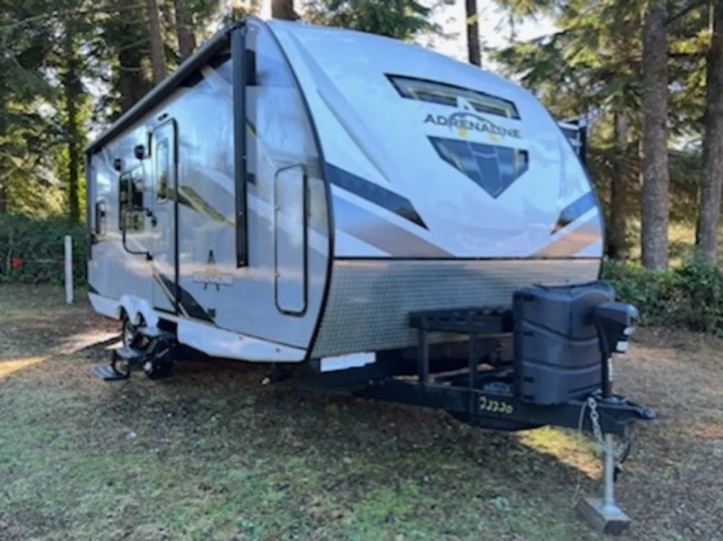 2024 Coachmen ADRENALINE Adrenaline 21' TOY HAULER W/SLIDE - Photo 3