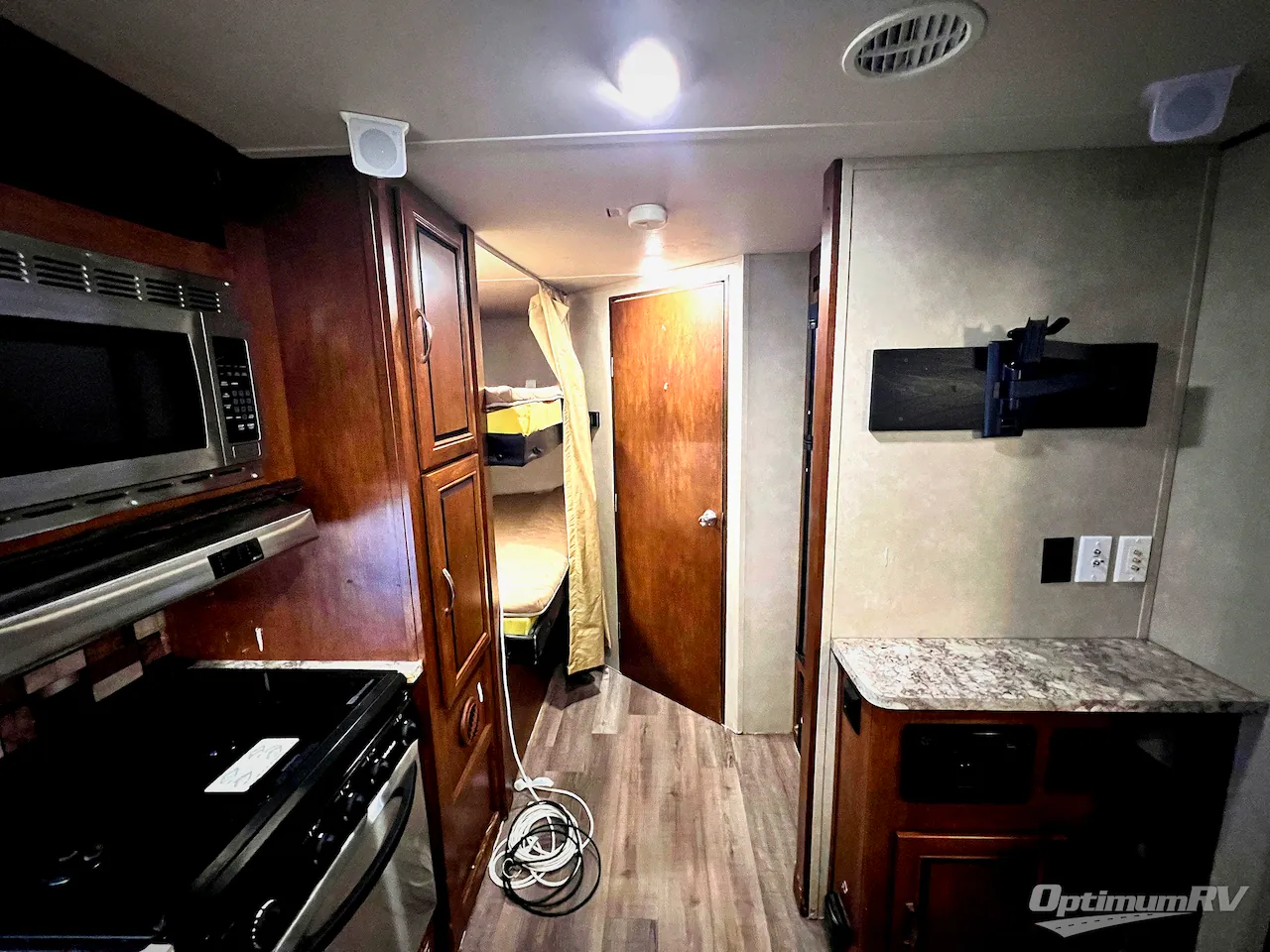 2016 Forest River Vibe Extreme Lite 250BHS dealer photo 4 from Optimum RV