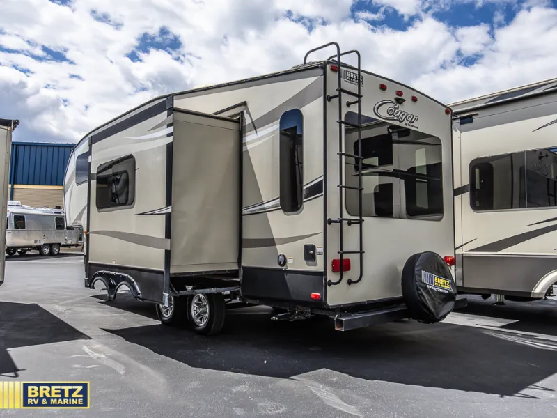2017 Keystone Cougar 246RL - Photo 4