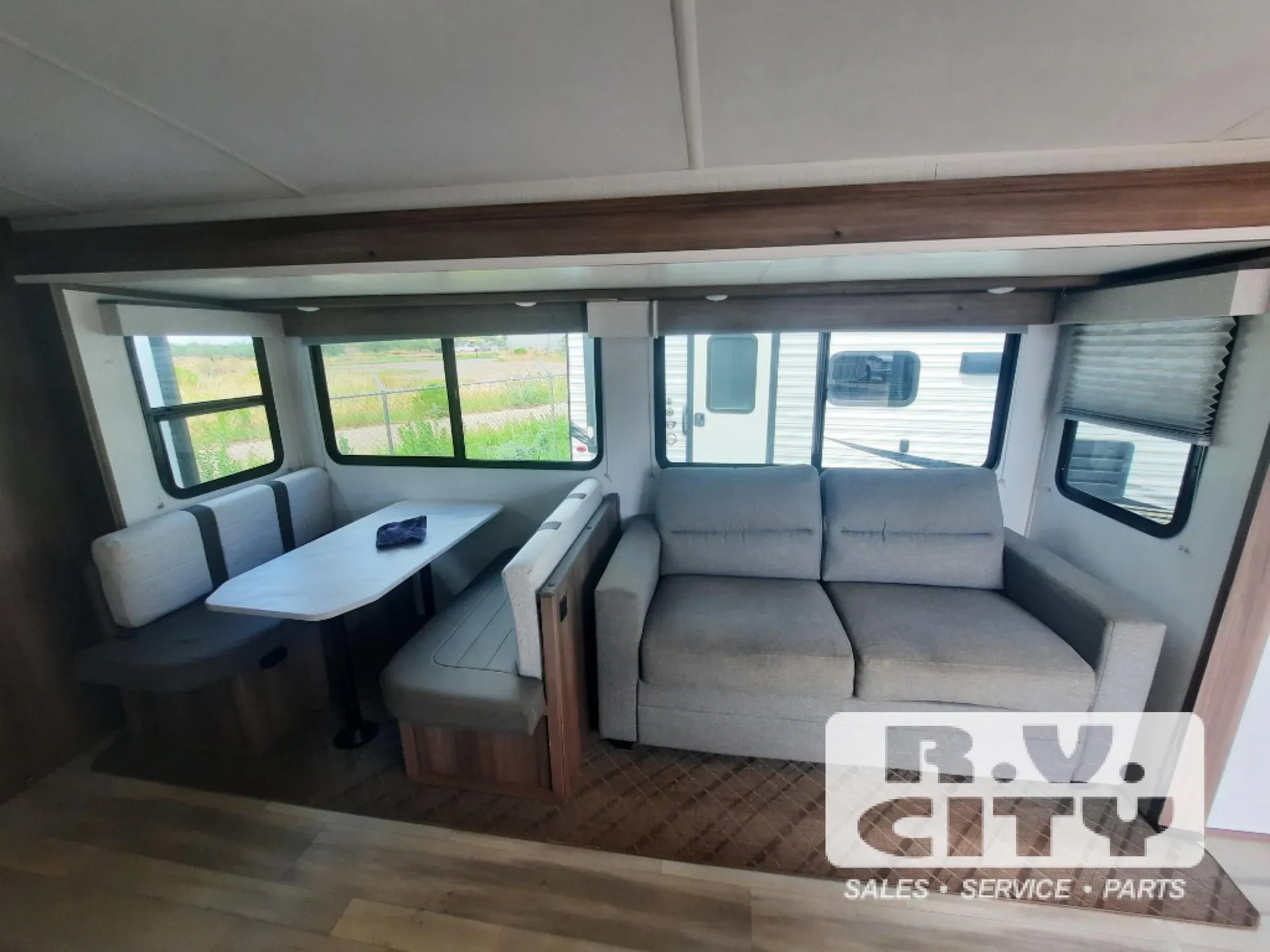 2023 Cruiser RV MPG 3100BH - Photo 4