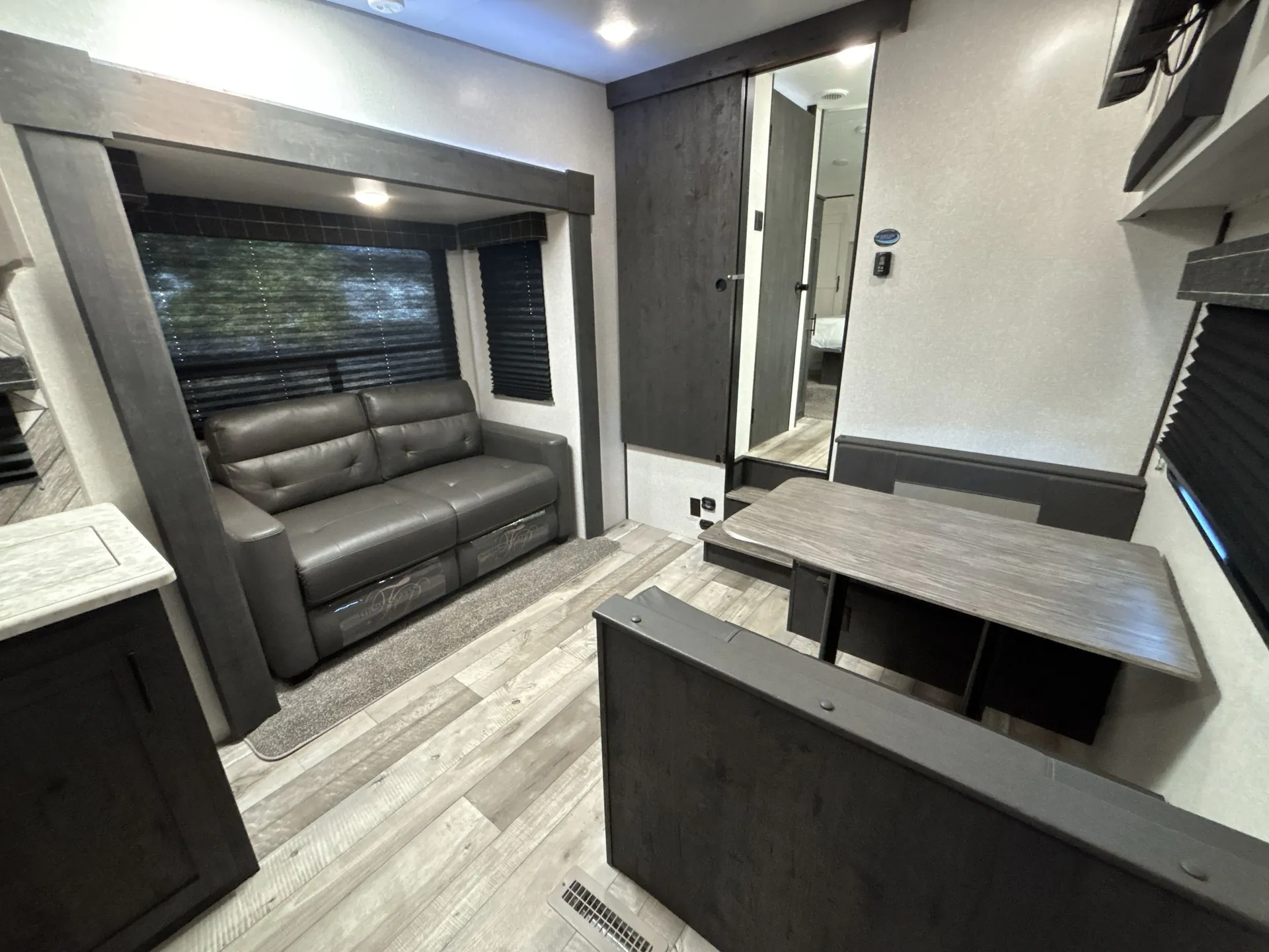 2023 k-z rv Sportsmen 231RK — living area main