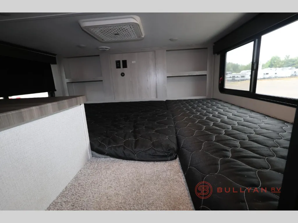 2024 Keystone Montana High Country 381TB, Photos photo 17
