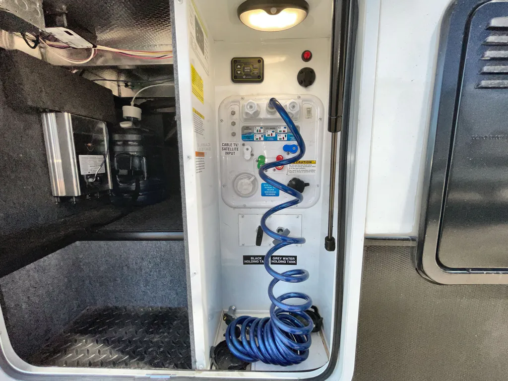 2024 Jayco Seismic Luxury Series 4113, Photos photo 27