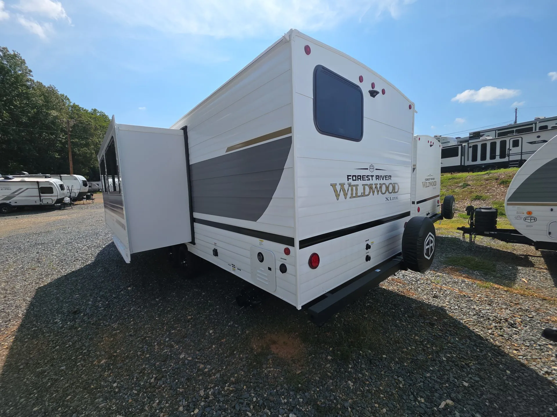 2027 Forest River Wildwood 263BHXL — Photo 6