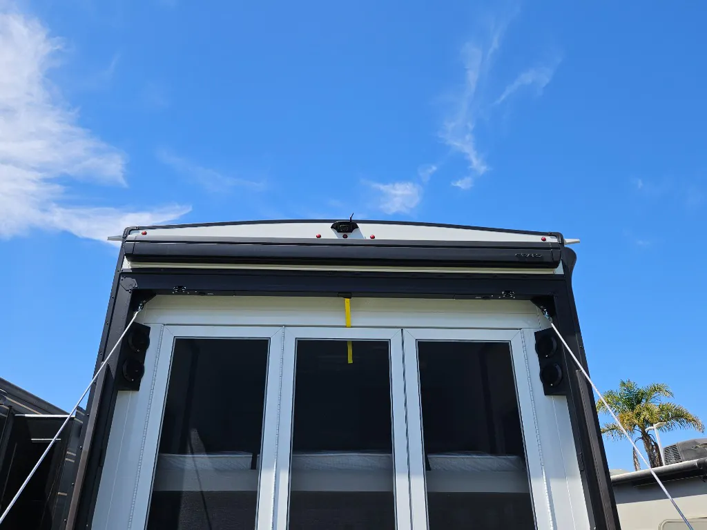 2026 Brinkley Model G 3950, Exterior photo 10