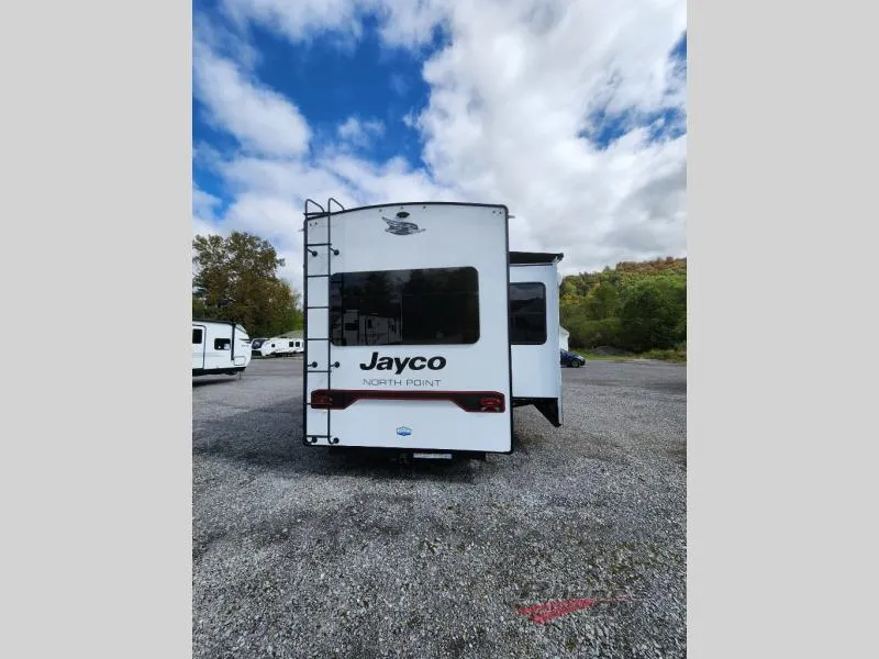 2025 Jayco North Point 310RLTS - Photo 3