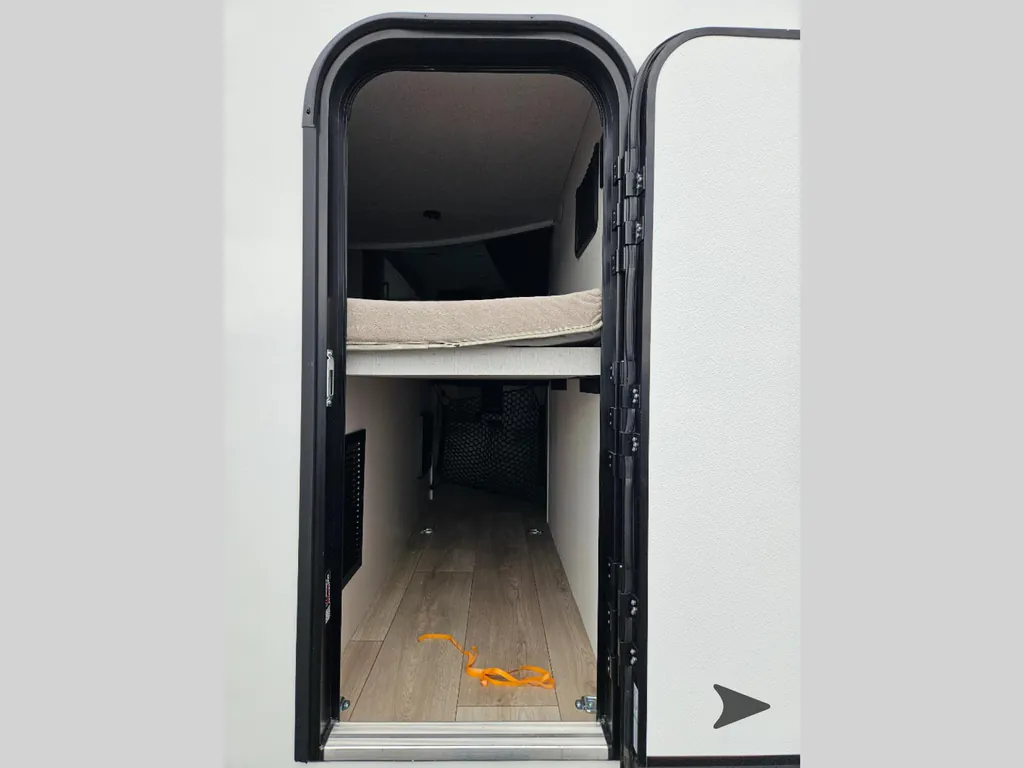 2027 Jayco Jay Feather 29BHB, Photos photo 21