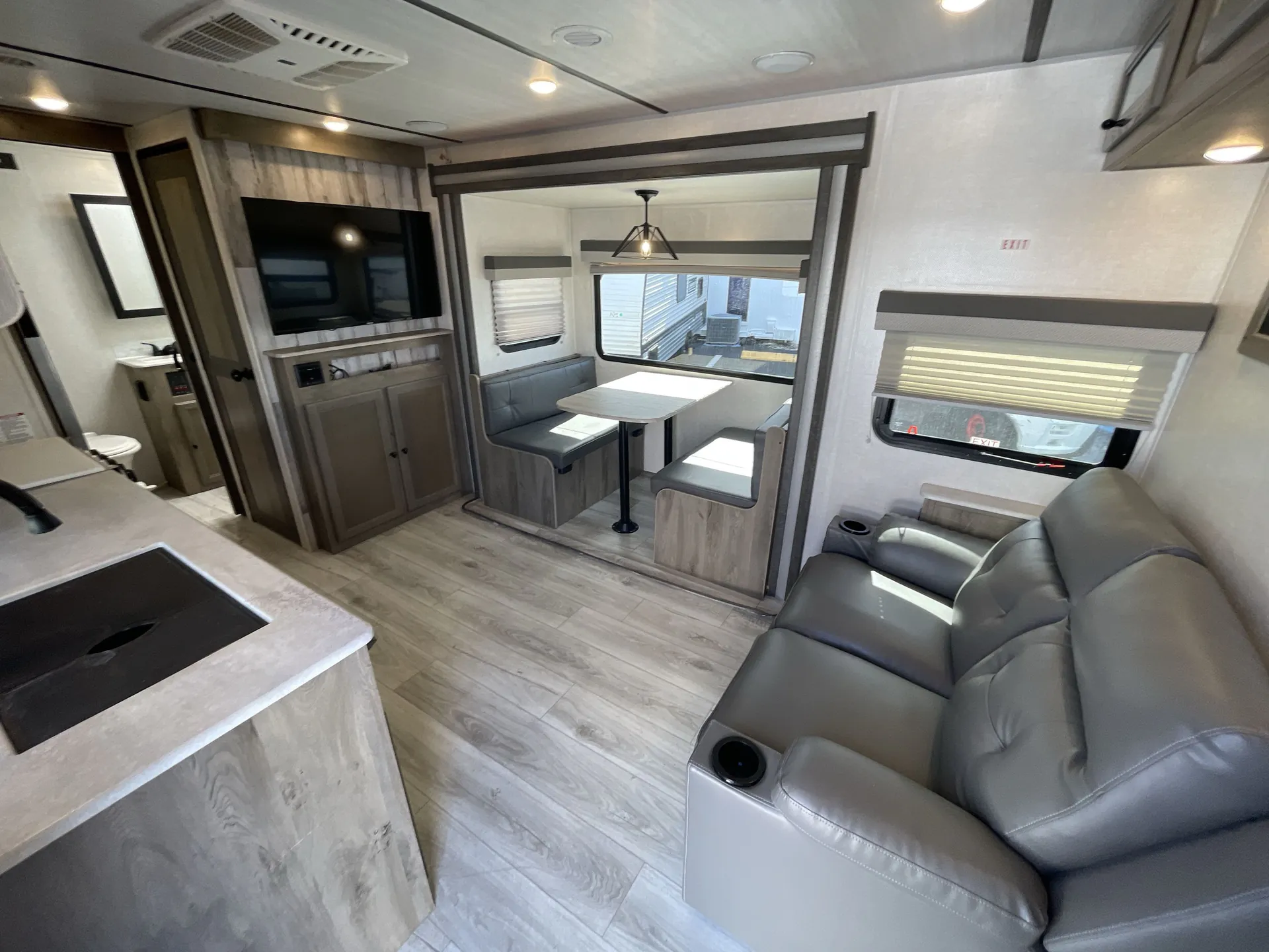 2022 Forest River Surveyor Legend 252RBLE — living area main