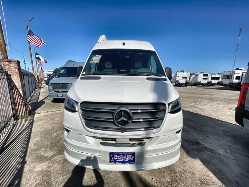 2027 Grech RV Vacanza-ion 19 AWD New    Tour - Photo 3