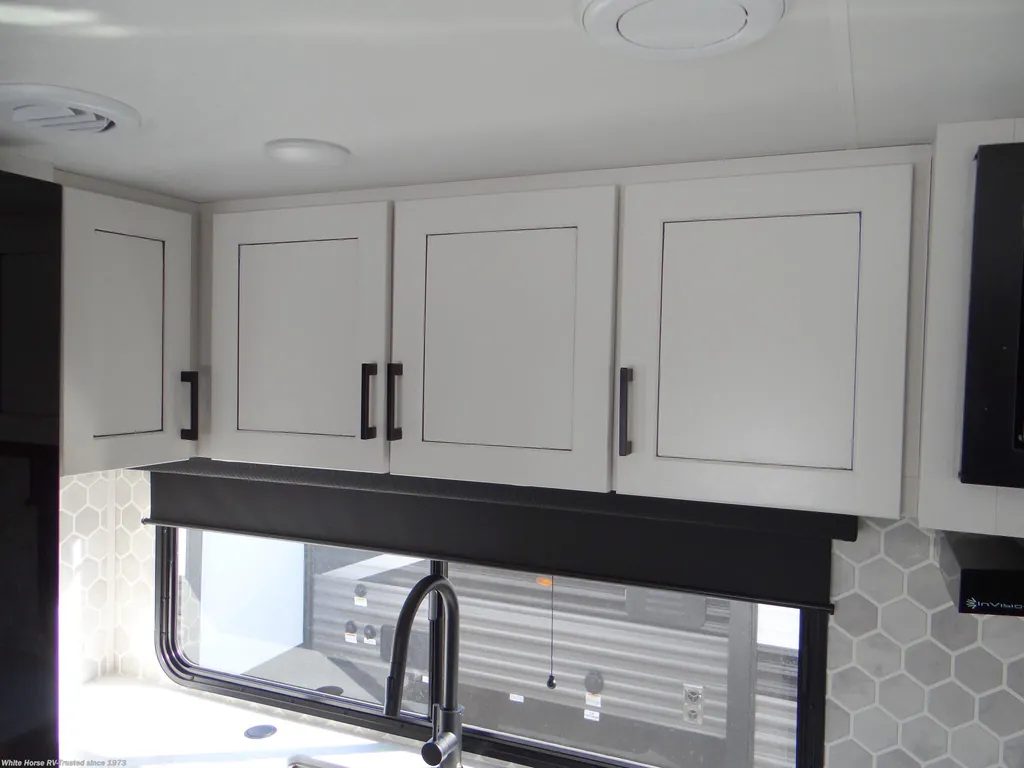 2025 Jayco Jay Feather 29RL, Photos photo 17